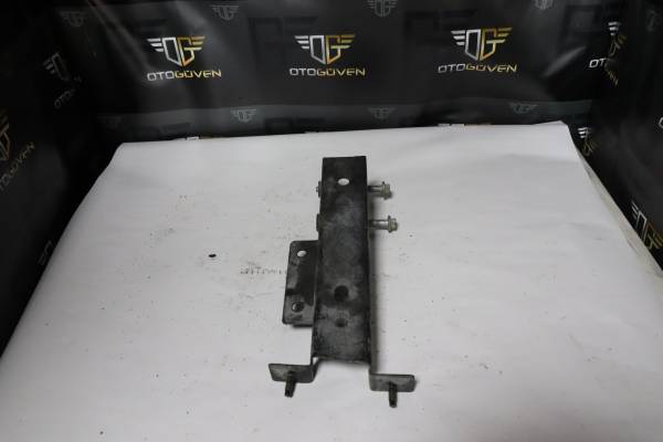 FORD CUSTOM 310 S 155 PS ÇIKMA PARÇA  ARKA TAMPON KULAĞI SAĞ